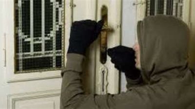 بأسلوب كسر الباب .. القبض على المتهم بسرقة الشقق فى القاهرة