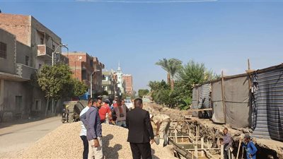 رئيس مدينة الفشن يتفقد مشروعات الخطة ويتابع أعمال النظافة