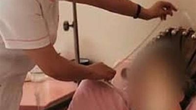 تشربان البول لمدة 4 أيام.. نجاة مسنة وابنتها من الموت بأعجوبة