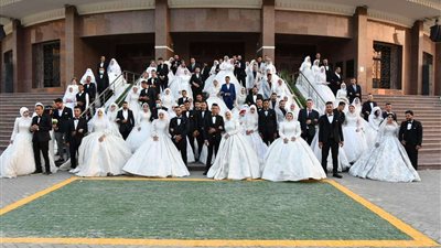 المنطقة المركزية العسكرية تنظم حفل زفاف جماعى لــ102 شاب وفتاة بمحافظات نطاق المسؤلية