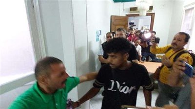 بعد إيقافه.. عفروتو في نقابة الموسيقيين للتحقيق معه (صور)