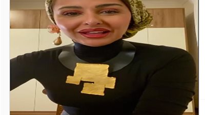 كلاكيت ثالث مرة.. ميس حمدان تُثير الجدل بفيديو جديد