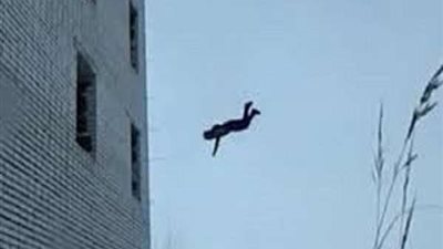 مصرع عامل أثناء لعبه بطائرة ورقية بكفر شكر