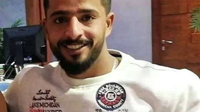 محافظ الغربية ونائبه يقدمان واجب العزاء لأسرة شهيد سيناء بمسقط رأسه