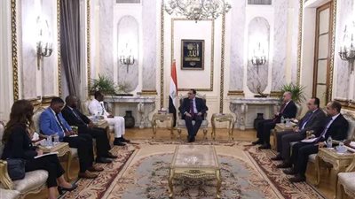 رئيس الوزراء: نحرص دائما على تعزيز علاقات التعاون مع الدول الإفريقية