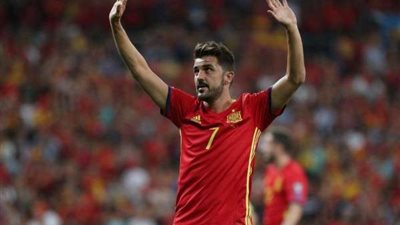 نجم برشلونة يرد على اتهامه بالتحرش الجنسي