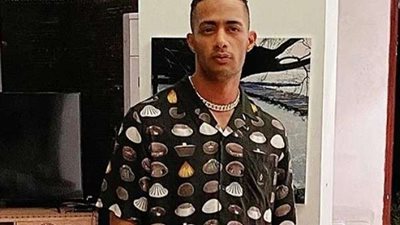 محمد رمضان يثير الجدل بقميص جديد والجمهور: 