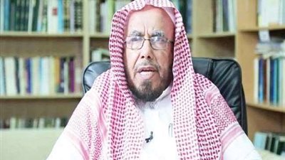 هيئة كبار العلماء توضح حكم تولي المرأة ذبح أضحيتها بنفسها