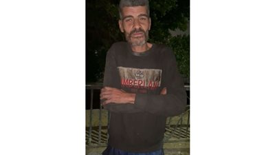 ابن عز.. من الرفاهية إلى جمع الكانز والخردة.. أيمن يحكي كيف داسته الحياة