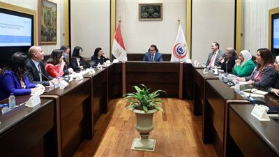 «عبدالغفار» يبحث مع منظمة الصحة العالمية نقل أحدث تكنولوجيا تصنيع اللقاحات إلى شركة «فاكسيرا»