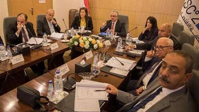 اقتصادية القناة: مجلس إدارة الهيئة يقر مشروعات للدفع نحو جذب مزيد من الاستثمارات