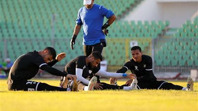 المصري يجري المسحة السادسة لفيروس كورونا