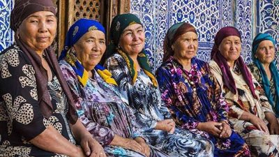 قرار غريب.. دولة تمنح السياح 3 آلاف دولار في حالة الإصابة بكورونا