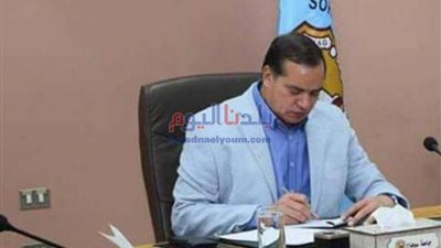 رئيس جامعة سوهاج يناقش الاستعدادات النهائية لافتتاح المستشفي الجامعي الجديد