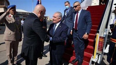 رئيس الوزراء الفلسطيني يصل شرم الشيخ للمشاركة في قمة المناخ