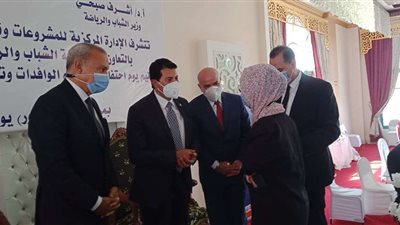 بالصور.. وزير الشباب ومحافظ القليوبية يطلقان احتفالية اليوم الرياضي للوافدات بالعبور