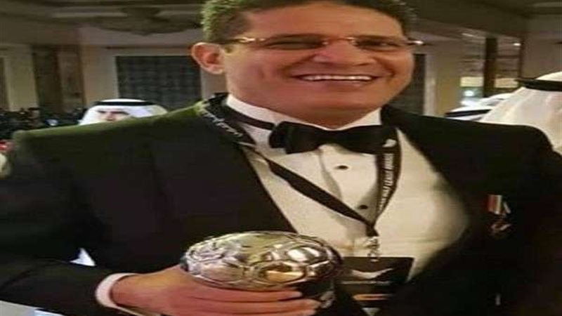 الكابتن أيمن الرمادي