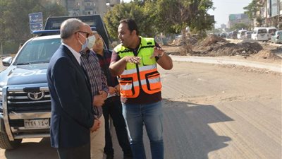 محافظ القليوبية يتابع المشروعات الجاري تنفيذها بمدن بنها وكفر شكر