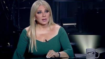 على طريقتها الخاصة.. ندى بسيوني تحتفل بافتتاح قناة الأهلي الجديدة