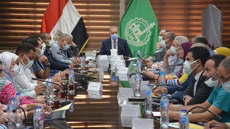 إجتماع محافظ القليوبية