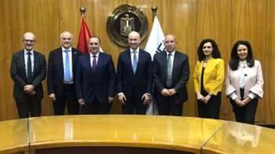 المنطقة الاقتصادية تستقبل وفداً رسمياً من استراليا للتباحث حول مشروعات الطاقة الخضراء