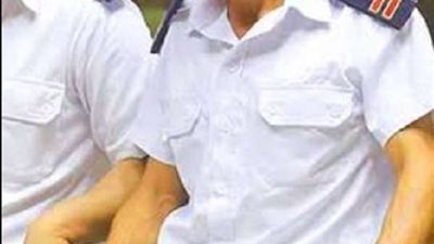 اختلس ملفات 17 سيارة ملاكي.. المؤبد لأمين شرطة بوحدة مرور العاشر