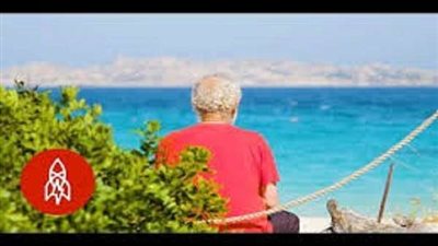 رجل يعيش حياة مماثلة لـ حياة 