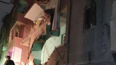 ننشر الصور الأولى لحادث انهيار منزل مكون من 4 طوابق بإمبابة
