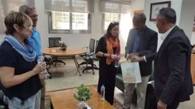 المتحف القومى للحضارة المصرية بالفسطاط يستقبل الممثلة العالمية ستيفانى بورز وأسرتها