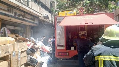 بدون إصابات.. السيطرة على حريق داخل مخزن في كرداسة