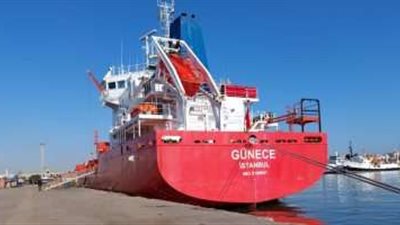 اقتصادية قناة السويس: تفريغ 3500 طن رخام بميناء غرب بورسعيد