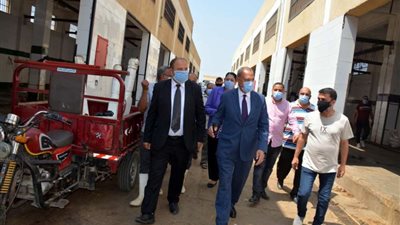 محافظ القليوبية يتفقد مجزر كفر سعد وكورنيش النيل ببنها