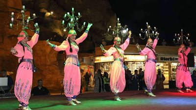 كيف بهرت الفنون الشعبية جمهور مؤتمر المناخ COP27 بثراء تراثنا وتنوعه؟ (فيديوهات وصور)