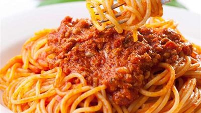 طريقة عمل المكرونة باللحمة المفرومة.. سهلة ولذيذة