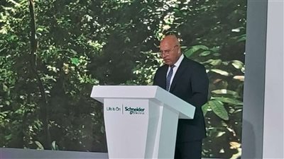 وزير النقل يفتتح مركز شنايدر اليكتريك للاستدامة والتحول الرقمي