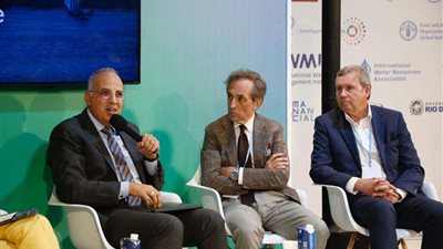 هاني سويلم  يلتقي وزيرة التغير المناخي الباكستانية