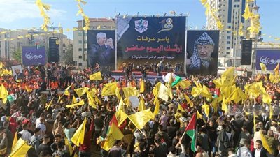 الفلسطينيون يحيون ذكرى استشهاد ياسر عرفات بالضفة الغربية وقطاع غزة