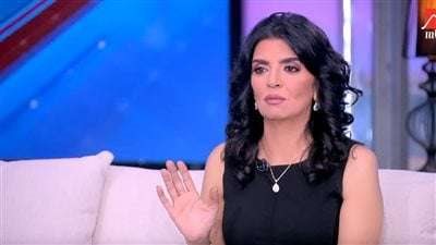 المطربة هدى عمار تكشف سبب غيابها الفترة الماضية.. فيديو