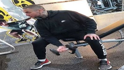 بقبلة من زوجته.. أحمد الفيشاوي يشعل السوشيال ميديا