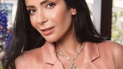 منى زكى تشيد بجهود المستشار تركى أل الشيخ في موسم الرياض