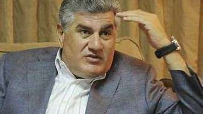 شلل الإخوان .. نجل جمال عبد الناصر يسخر من الجماعة الإرهابية