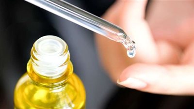 للتخلص من اسمرار وبهتان البشرة.. إليك 3 أنواع «سيروم» فعالة