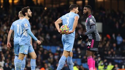 التعادل الإيجابي يحسم الشوط الأول لمباراة برينتفورد و مانشستر سيتي