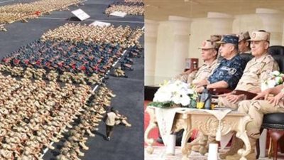 الفريق أول محمد زكى يلتقي عدداً من رجال القوات المسلحة