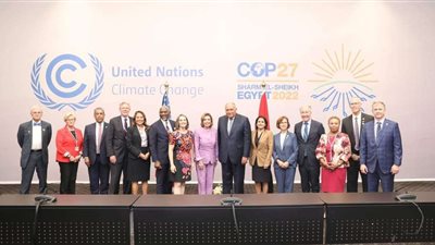 وزير الخارجية يعقد اجتماعا موسعا مع وفد مجلس النواب الأمريكي