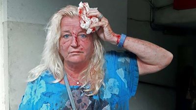 محافظ بيروت باكياَ: انفجار بيروت أشبه بكارثة هيروشيما في اليابان (فيديو)