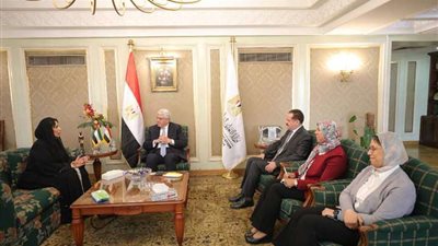 وزير التعليم العالي يبحث مع سفيرة الإمارات العربية المتحدة فى القاهرة سبل تعزيز التعاون المُشترك