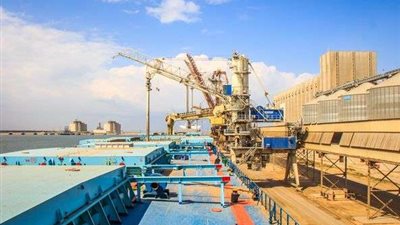 ميناء دمياط تستقبل 31 سفينة خلال 24ساعة