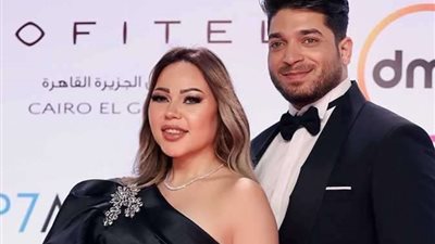 بعد إعلان خطوبتهما.. الظهور الأول لـ أسما إبراهيم والمطرب موسى في حفل افتتاح مهرجان القاهرة السينمائي 44