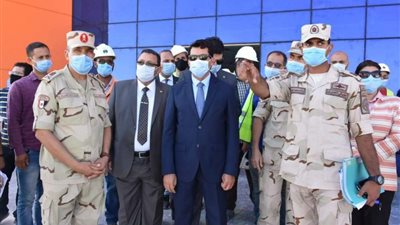 أشرف صبحي يتفقد ملعب برج العرب استعدادًا لمونديال اليد